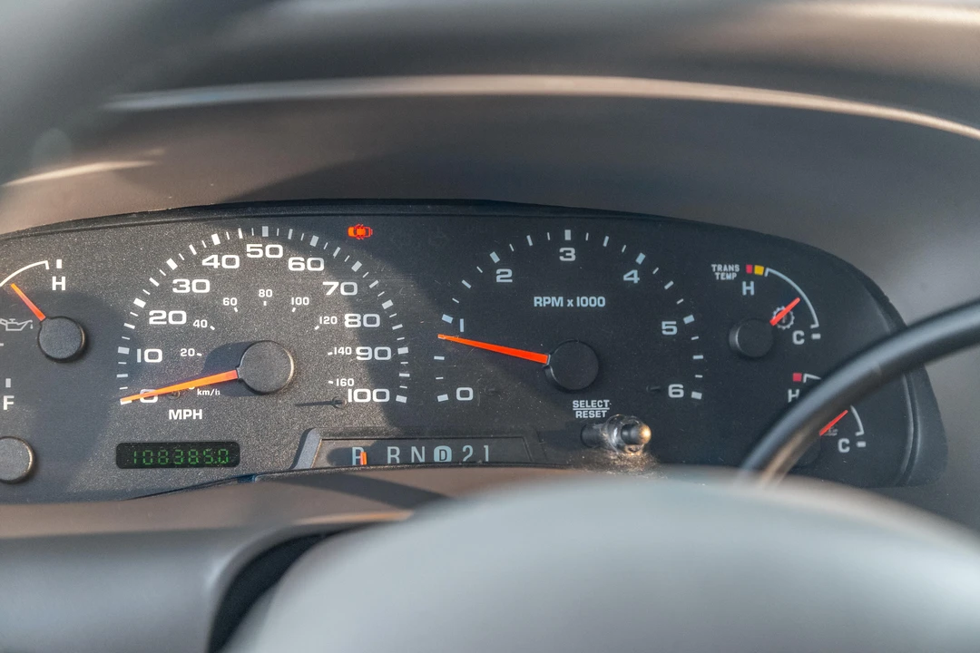 2004 Ford Excursion - Image 28 of 31