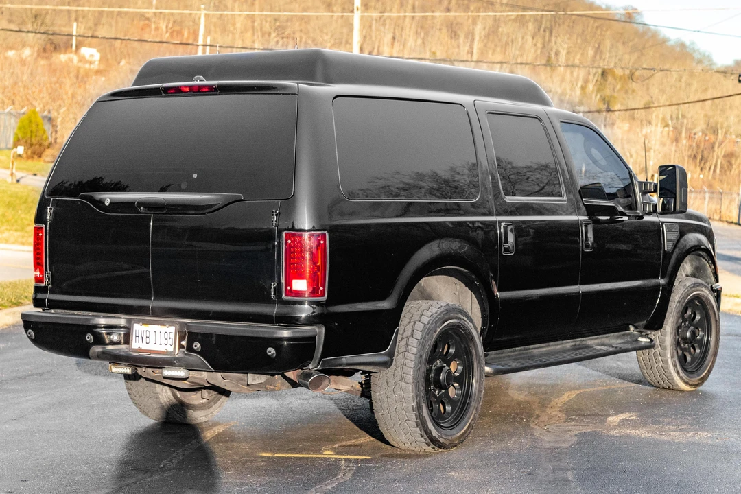 2004 Ford Excursion - Image 5 of 31