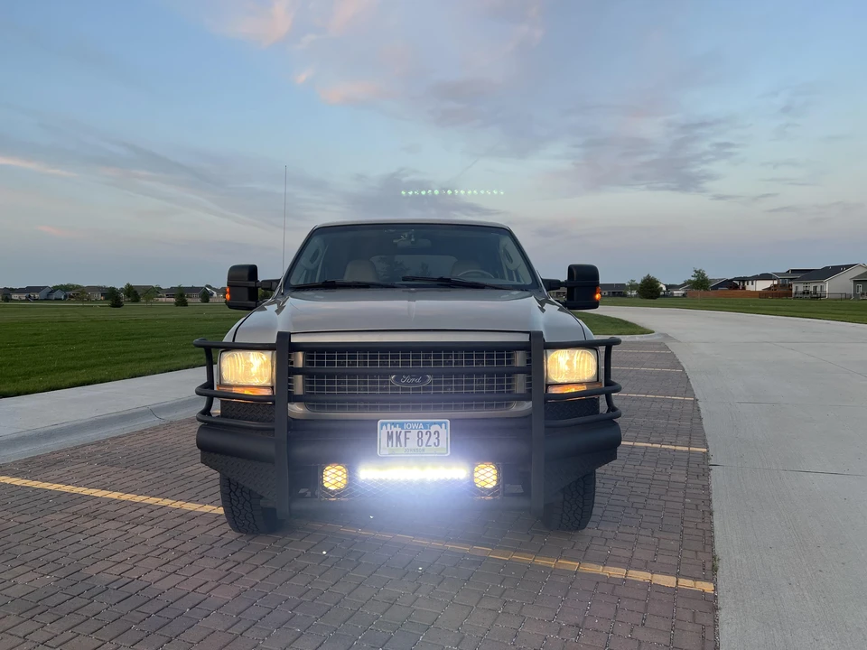 2004 Ford Excursion - Image 6 of 10