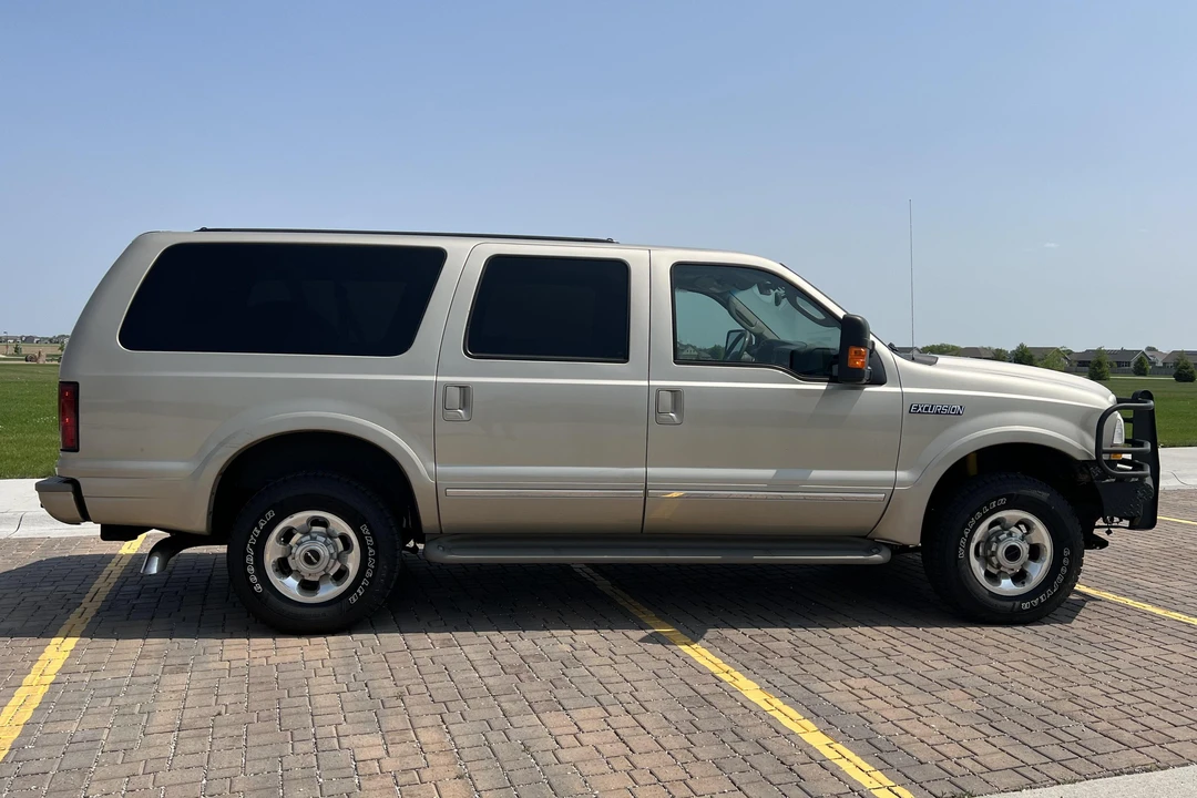 2004 Ford Excursion - Image 3 of 10