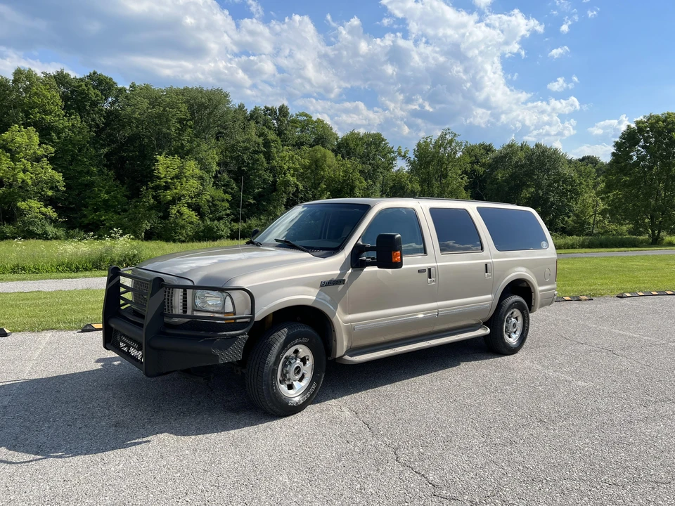 2004 Ford Excursion - Image 8 of 10