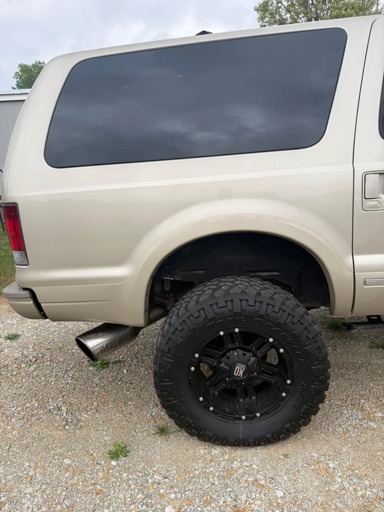 2004 Ford Excursion - Image 20 of 31