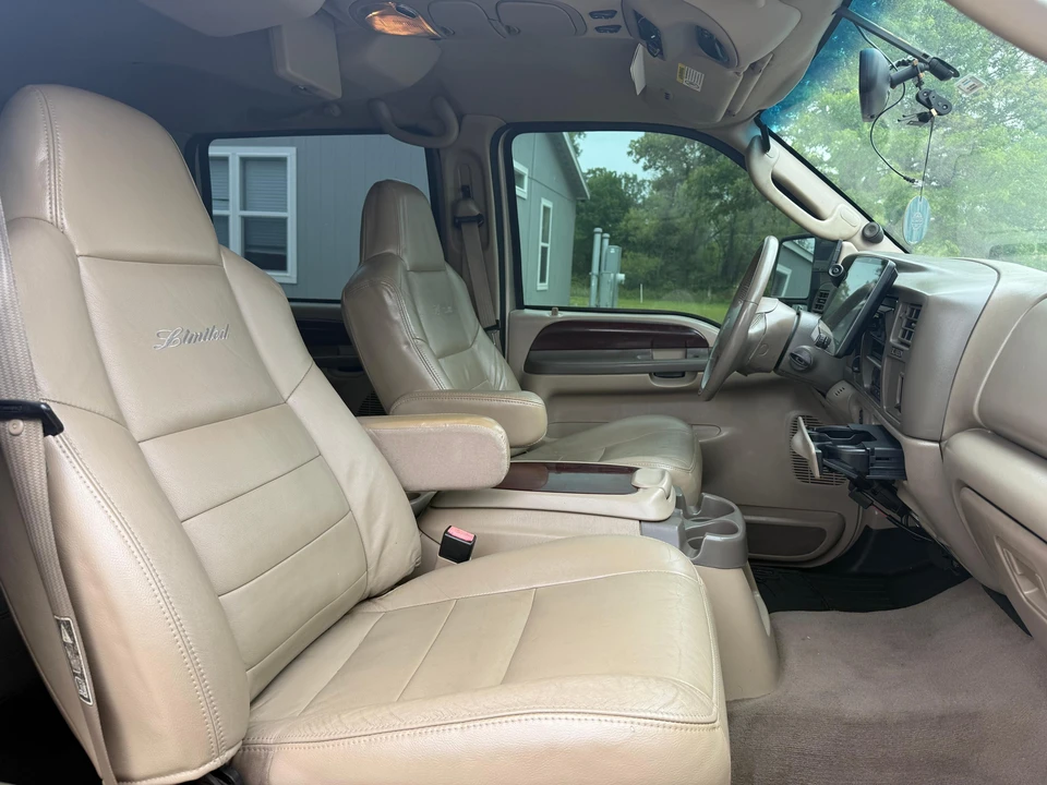 2004 Ford Excursion - Image 31 of 31