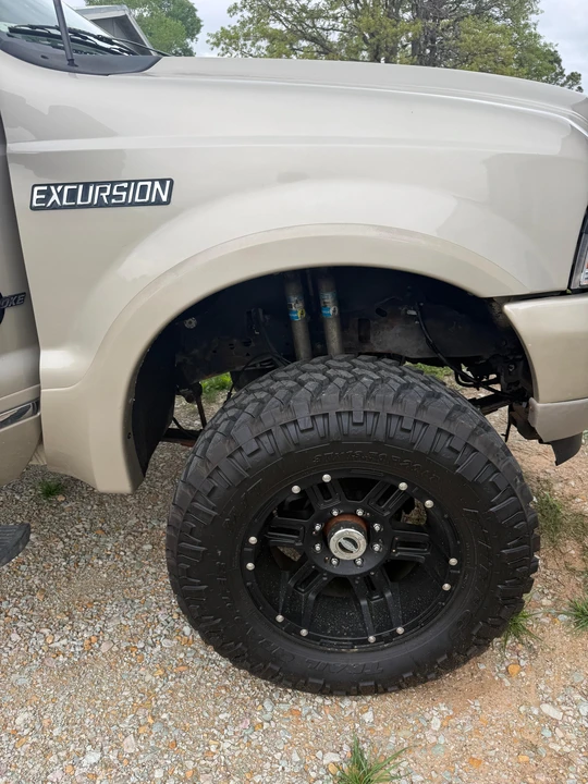 2004 Ford Excursion - Image 21 of 31