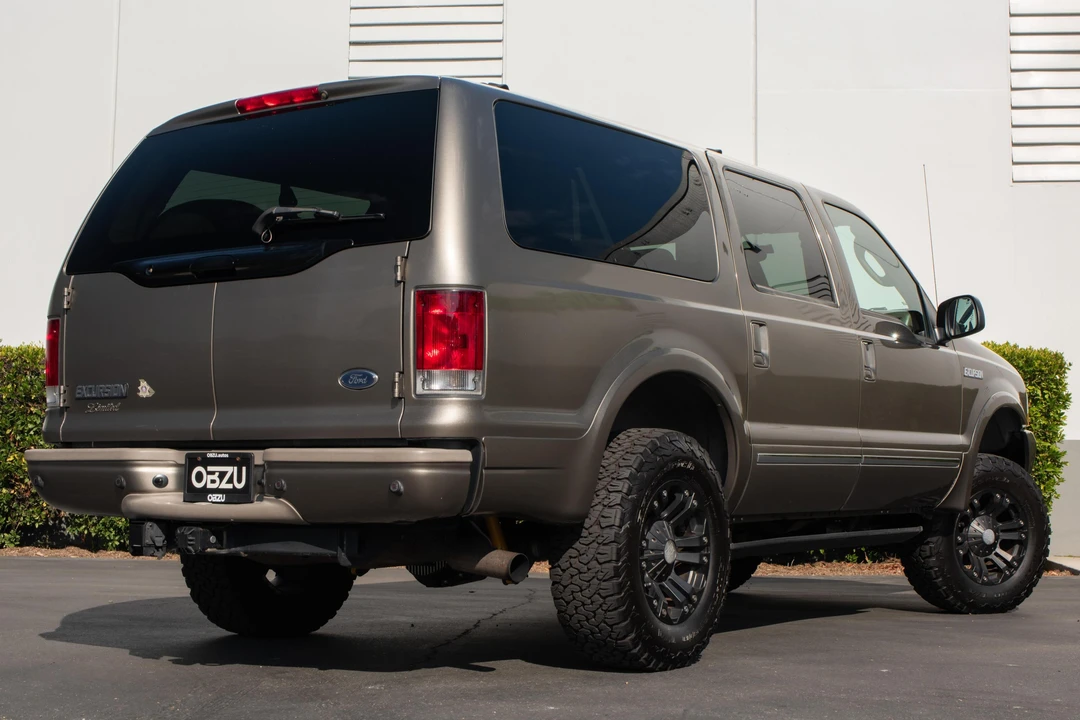 2004 Ford Excursion - Image 4 of 31