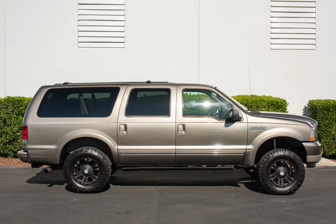 2004 Ford Excursion - Image 10 of 31
