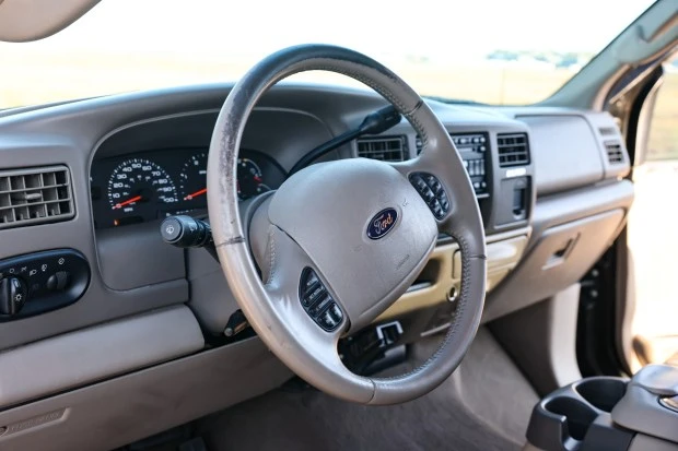 2004 Ford Excursion - Image 5 of 8