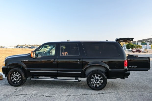 2004 Ford Excursion - Image 3 of 8