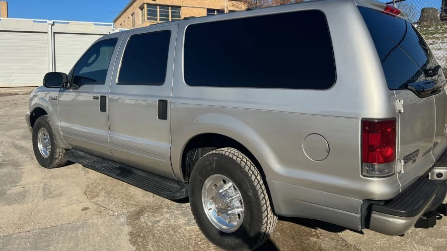 2004 Ford Excursion - Image 4 of 10