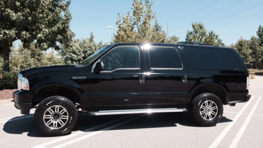 2004 Ford Excursion - Image 2 of 5