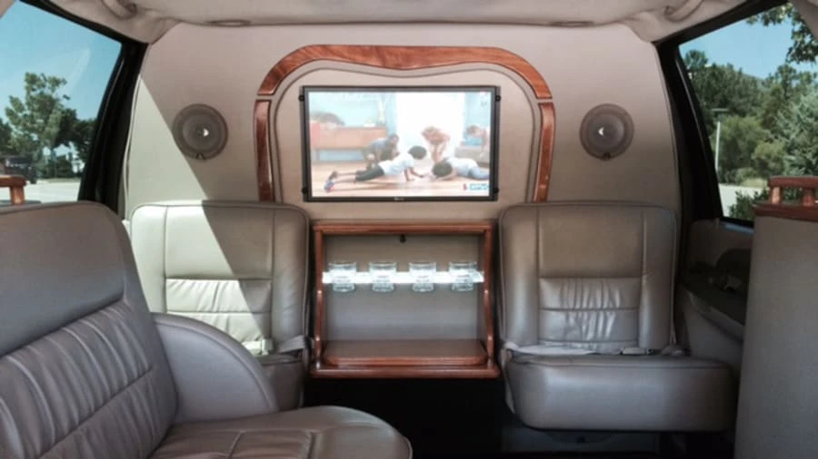 2004 Ford Excursion - Image 3 of 5