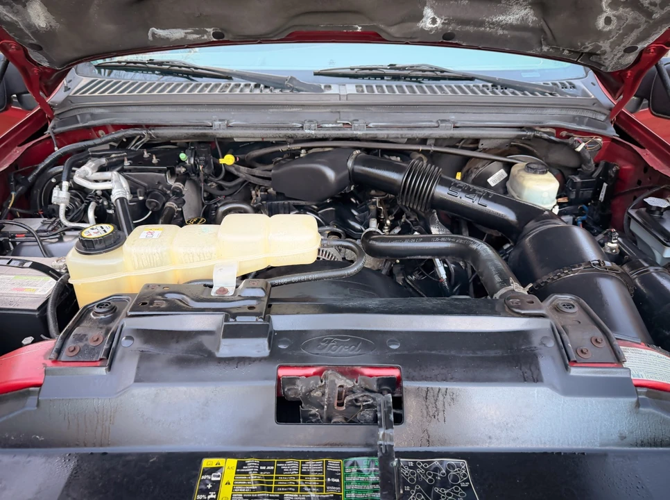 2004 Ford Excursion - Image 14 of 21