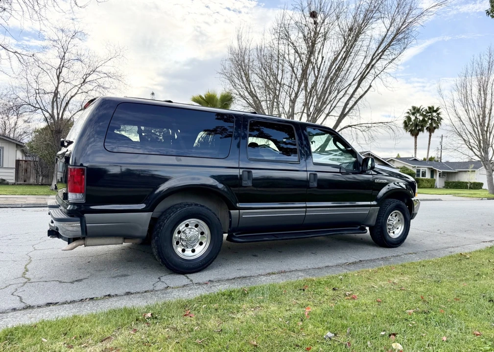 2004 Ford Excursion - Image 7 of 21