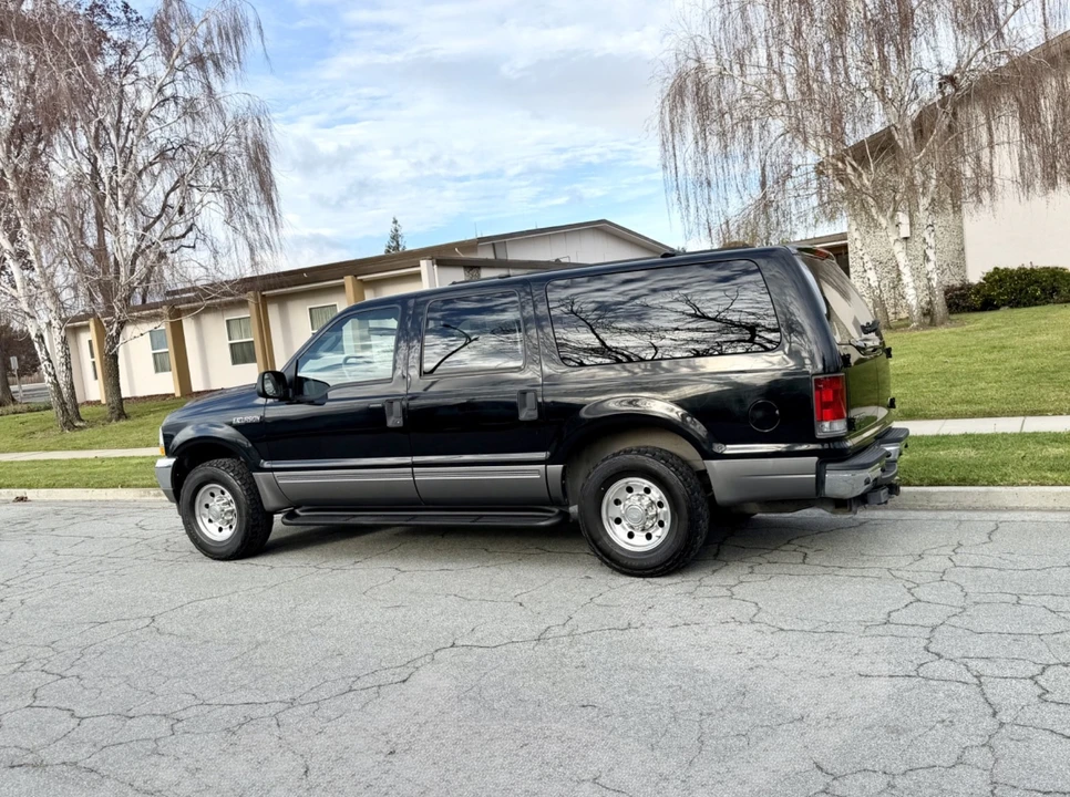 2004 Ford Excursion - Image 3 of 21
