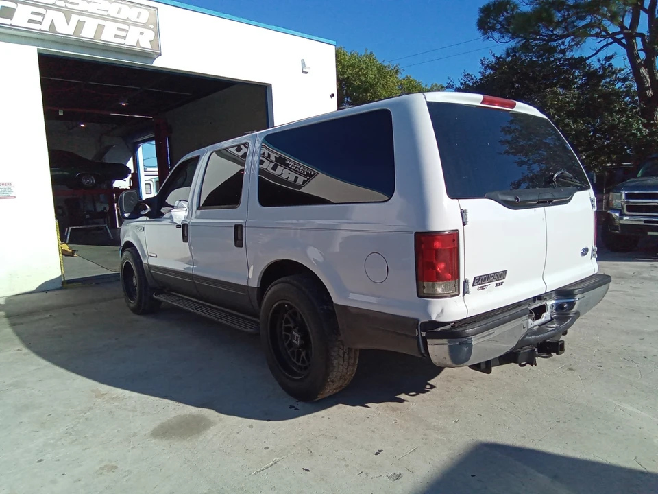 2004 Ford Excursion - Image 4 of 12