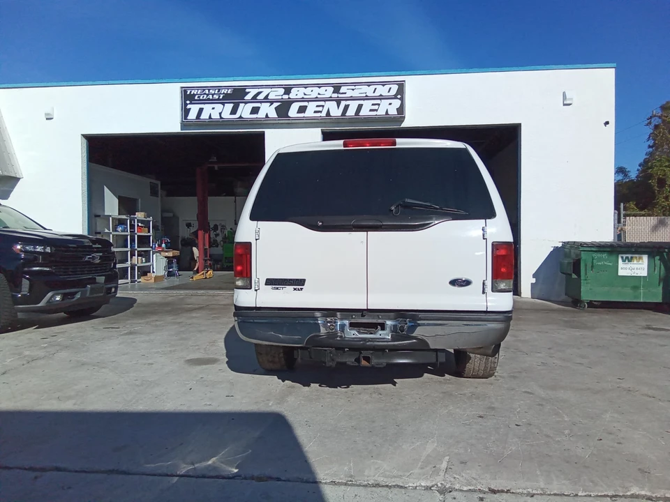 2004 Ford Excursion - Image 3 of 12
