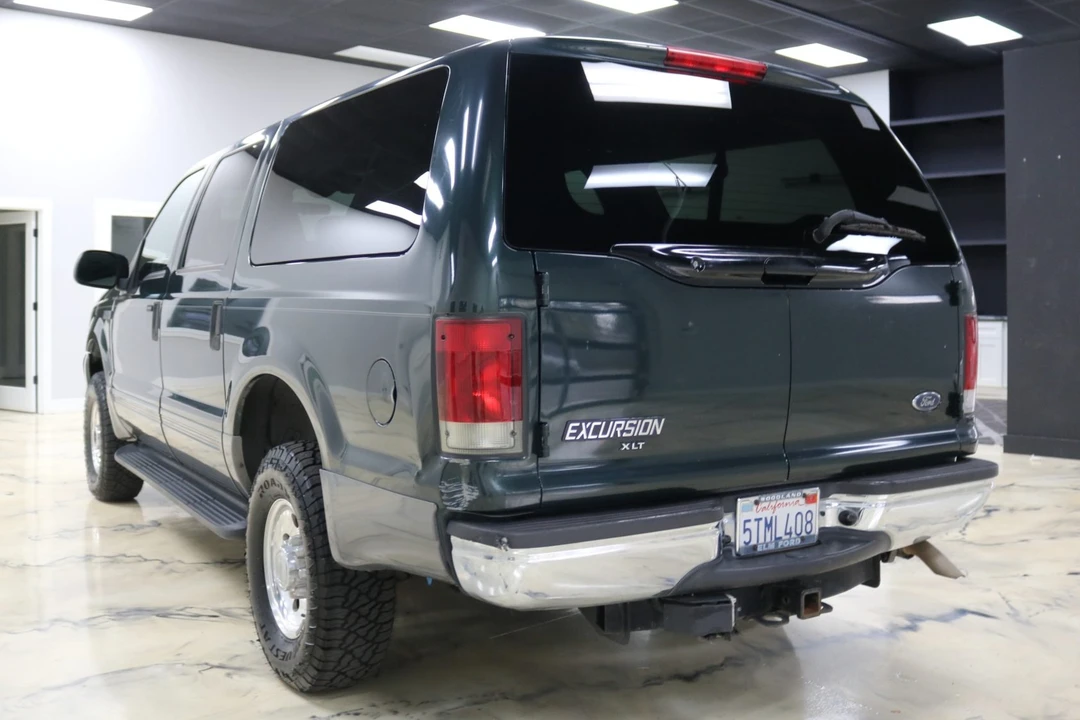 2004 Ford Excursion - Image 2 of 7
