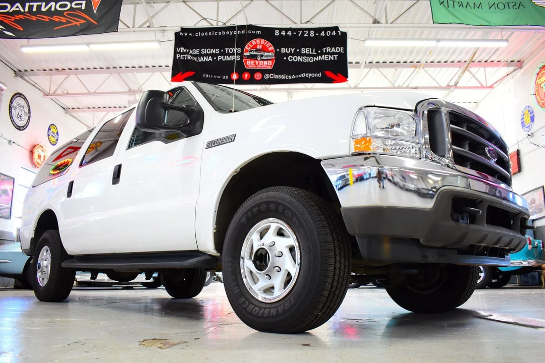2004 Ford Excursion - Image 2 of 20