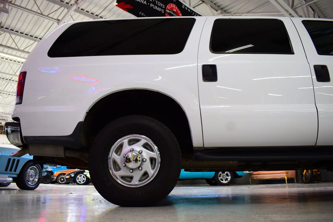 2004 Ford Excursion - Image 7 of 20