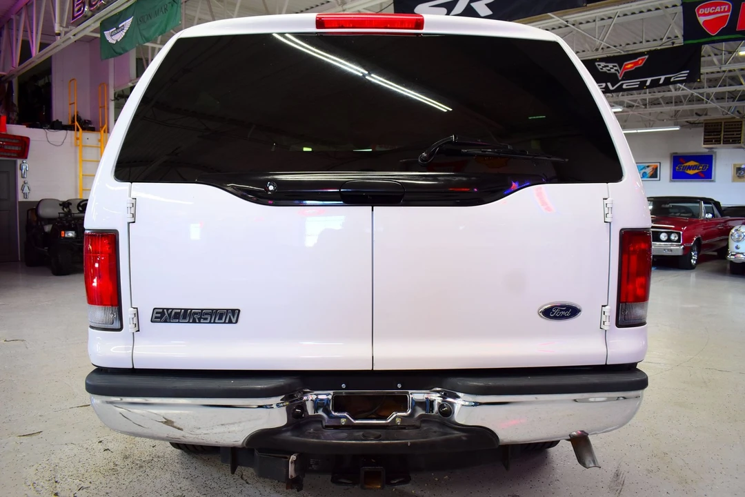 2004 Ford Excursion - Image 11 of 20