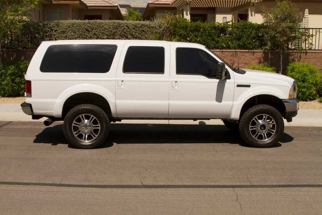 2004 Ford Excursion - Image 26 of 31