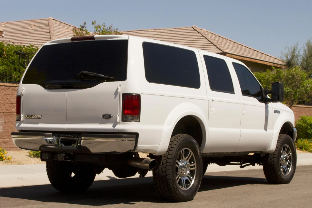 2004 Ford Excursion - Image 25 of 31