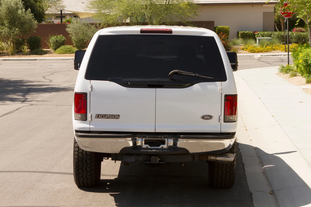 2004 Ford Excursion - Image 23 of 31