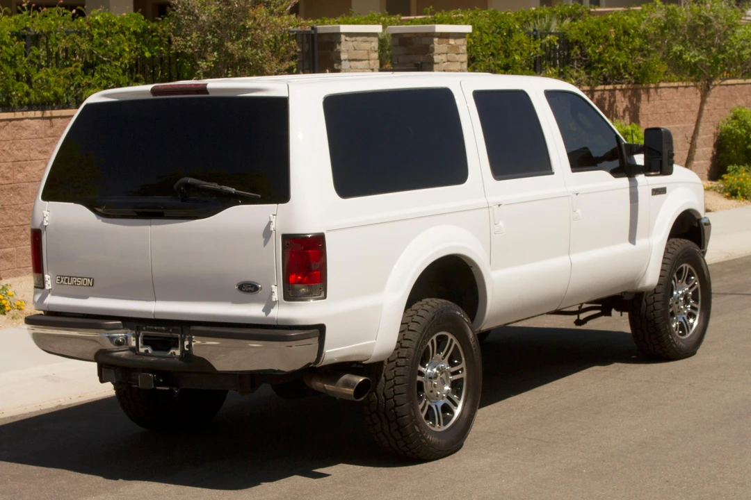 2004 Ford Excursion - Image 24 of 31