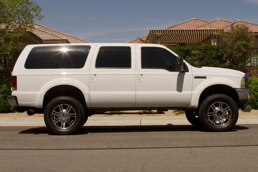 2004 Ford Excursion - Image 28 of 31
