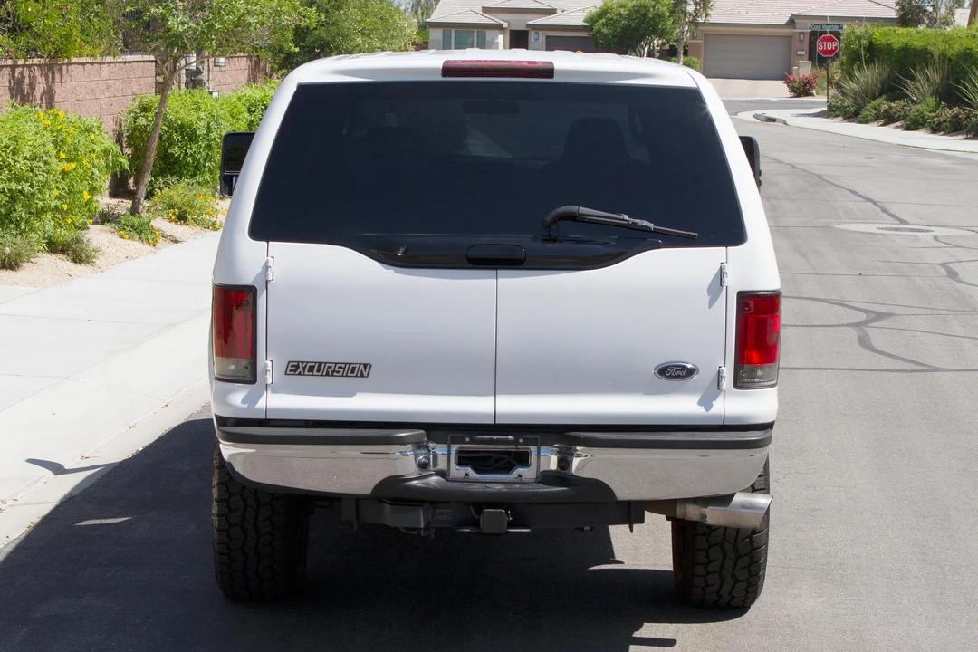 2004 Ford Excursion - Image 11 of 31