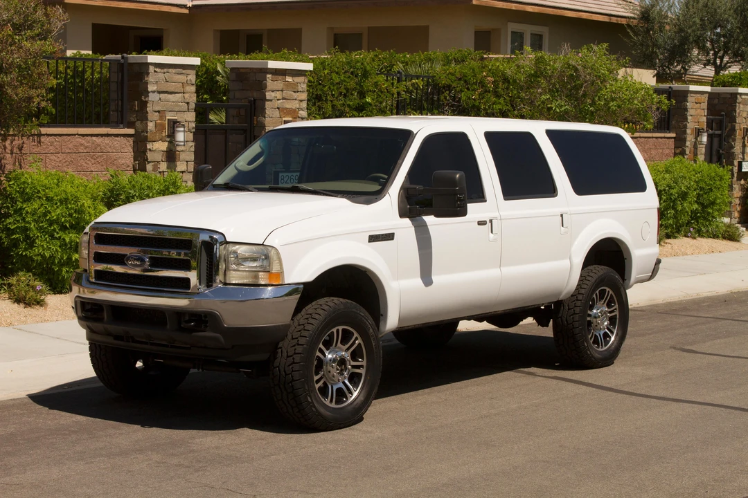 2004 Ford Excursion - Image 17 of 31