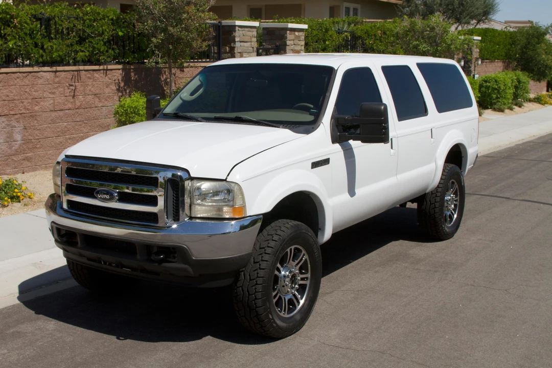 2004 Ford Excursion - Image 7 of 31