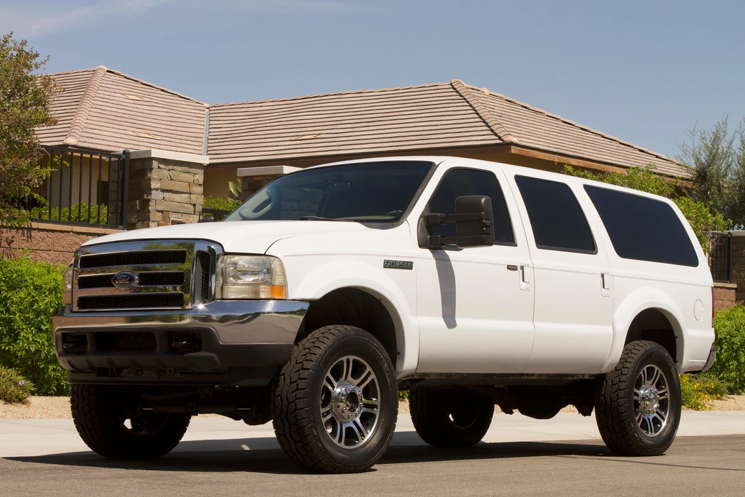 2004 Ford Excursion - Image 18 of 31