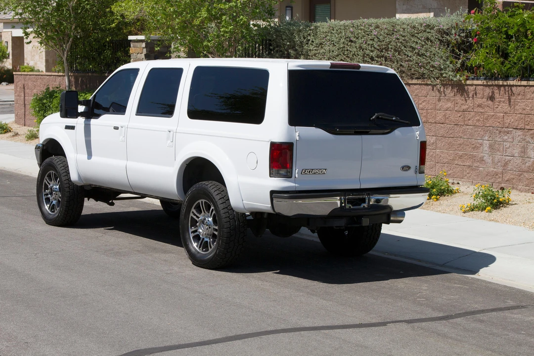 2004 Ford Excursion - Image 10 of 31