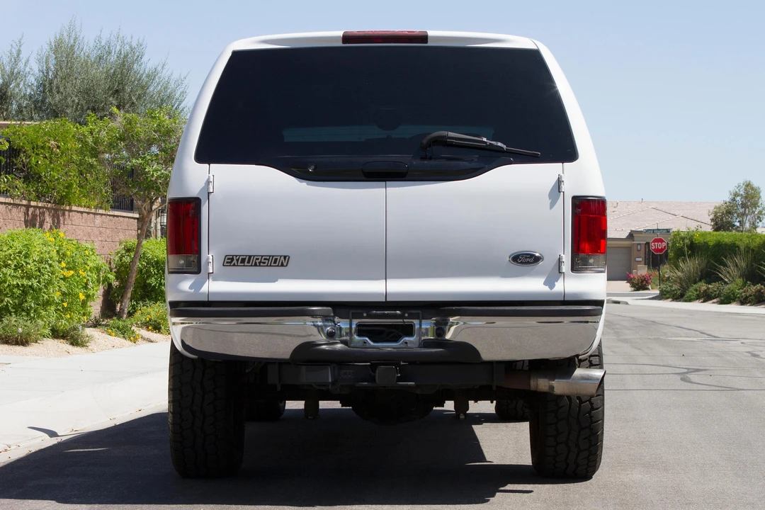 2004 Ford Excursion - Image 4 of 31