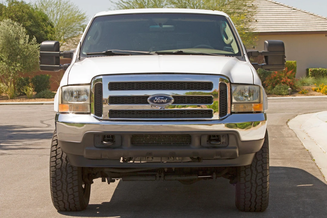 2004 Ford Excursion - Image 16 of 31