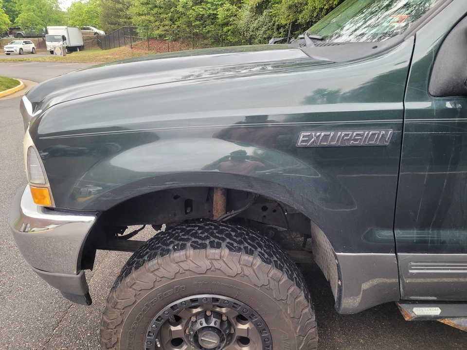 2004 Ford Excursion - Image 13 of 31