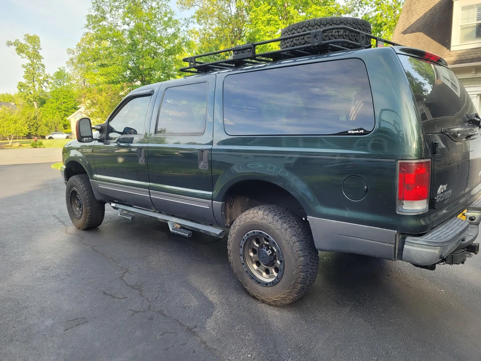 2004 Ford Excursion - Image 8 of 31