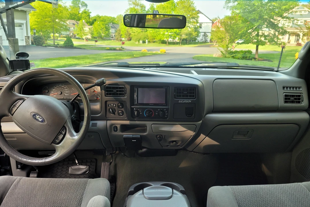 2004 Ford Excursion - Image 31 of 31
