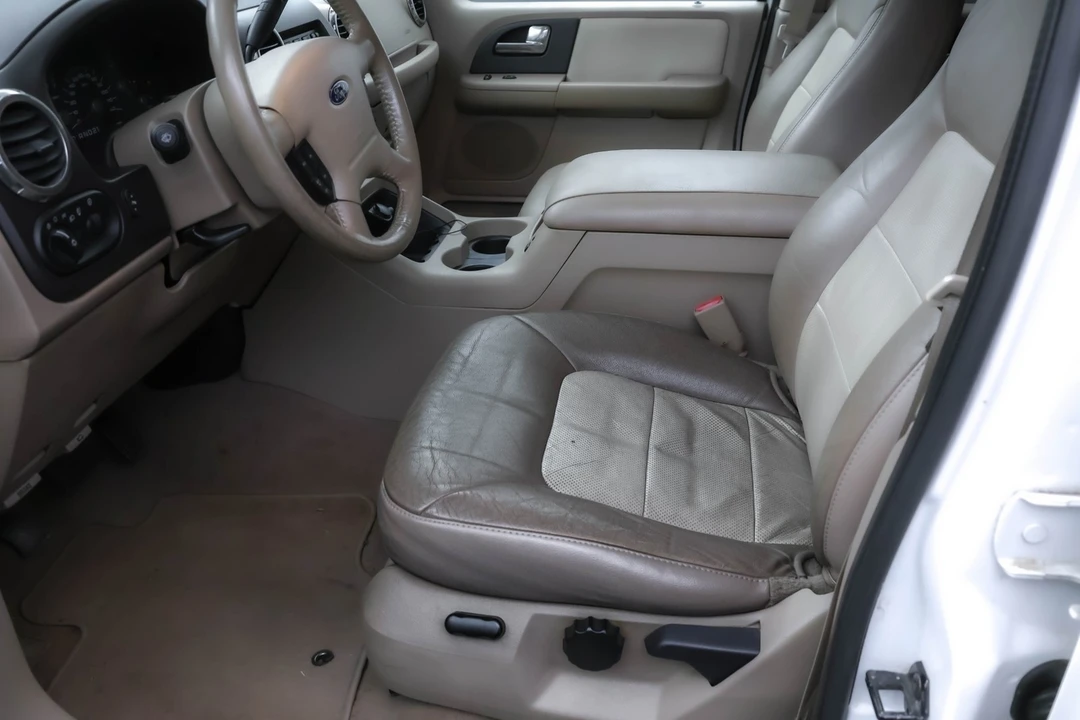 2004 Ford Expedition 2nd Gen - Image 5 of 21