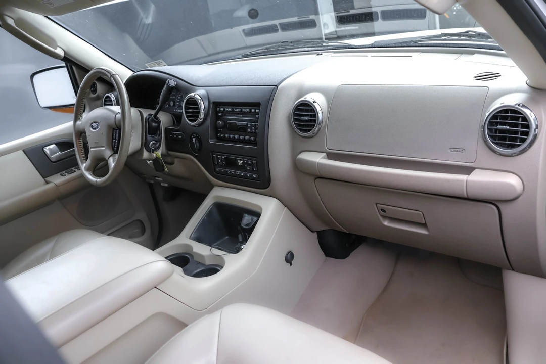 2004 Ford Expedition 2nd Gen - Image 20 of 21