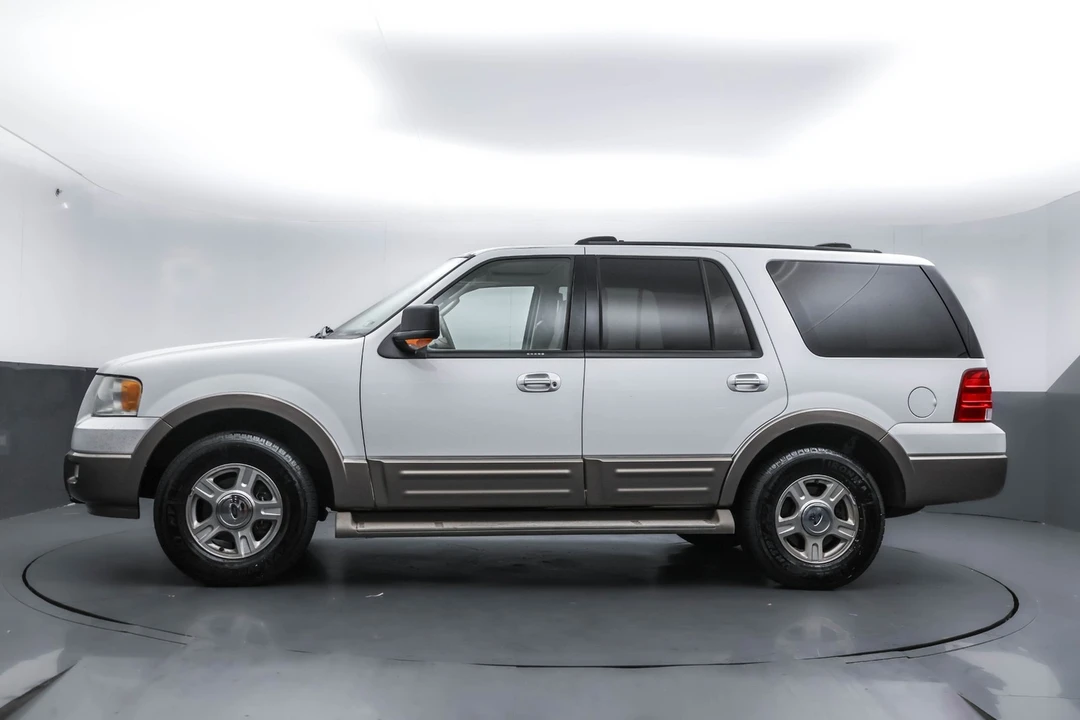 2004 Ford Expedition 2nd Gen - Image 2 of 21