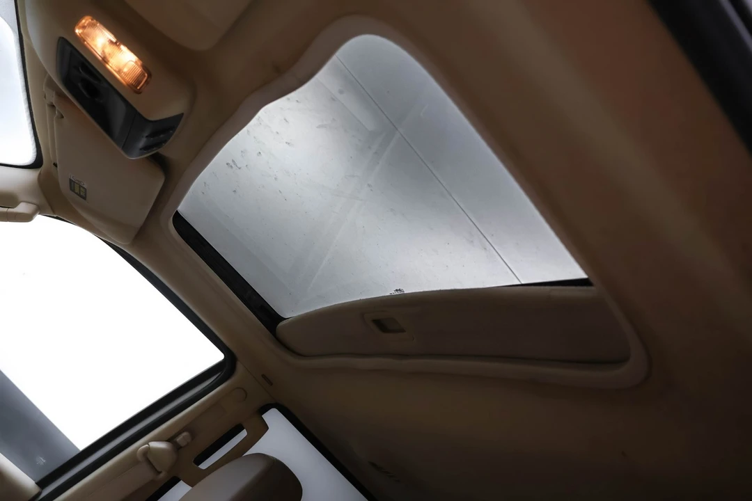2004 Ford Expedition 2nd Gen - Image 8 of 12