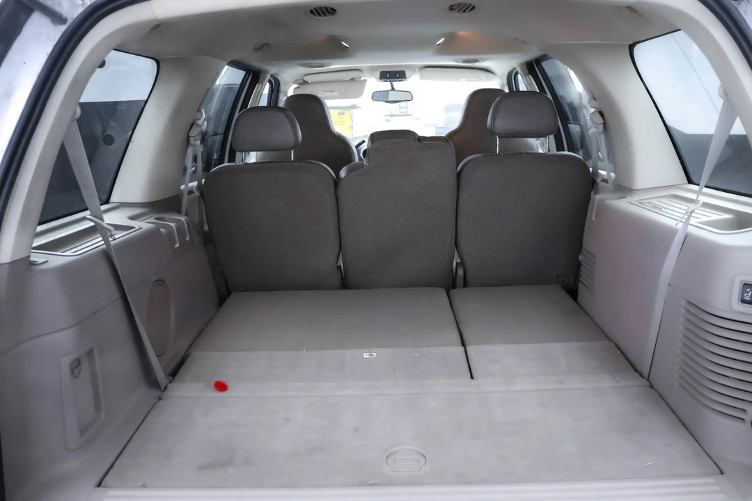2004 Ford Expedition 2nd Gen - Image 18 of 21