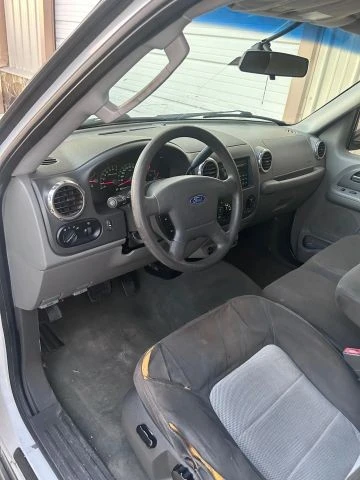 2004 Ford Expedition 2nd Gen - Image 11 of 14
