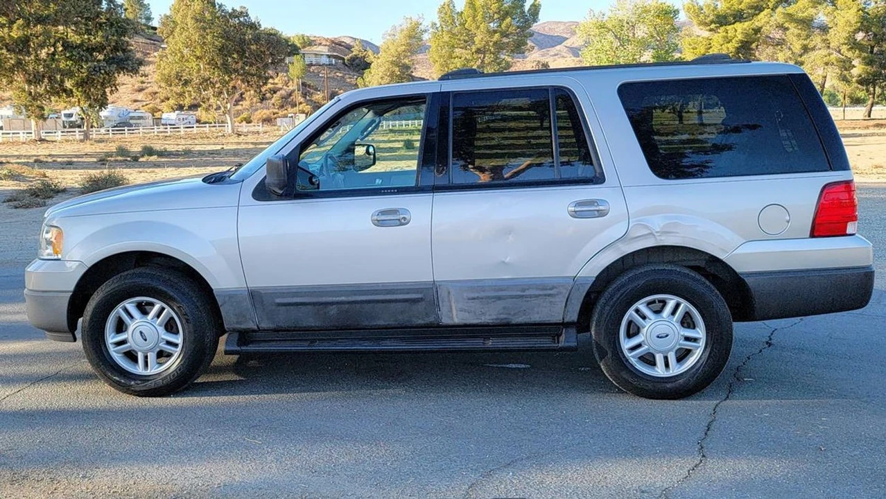 2004 Ford Expedition 2nd Gen - Image 12 of 12