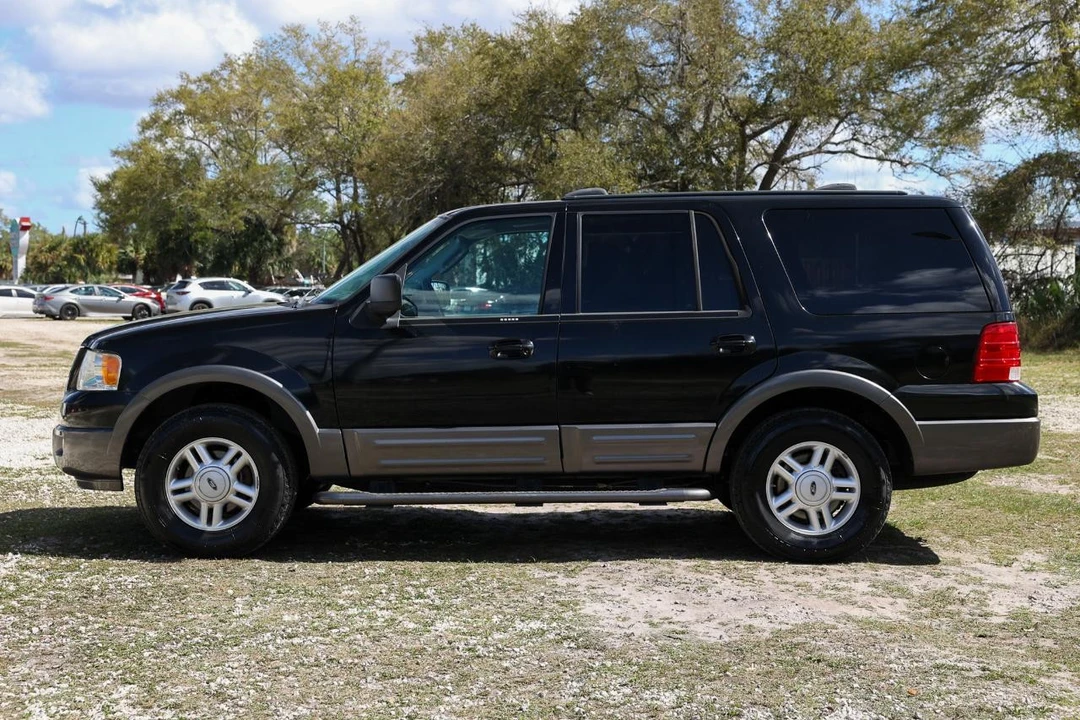 2004 Ford Expedition 2nd Gen - Image 3 of 12