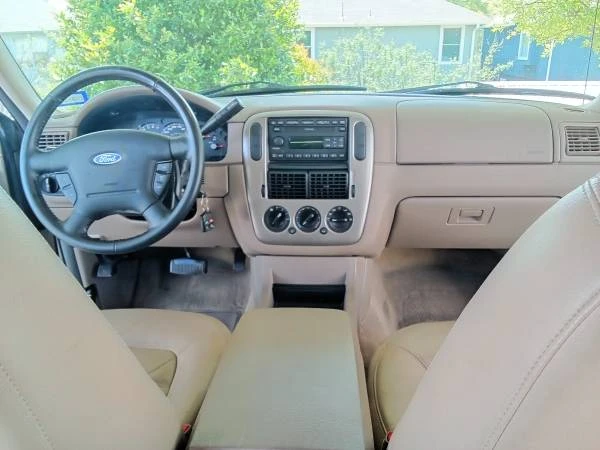 2004 Ford Explorer 3rd Gen - Image 9 of 13
