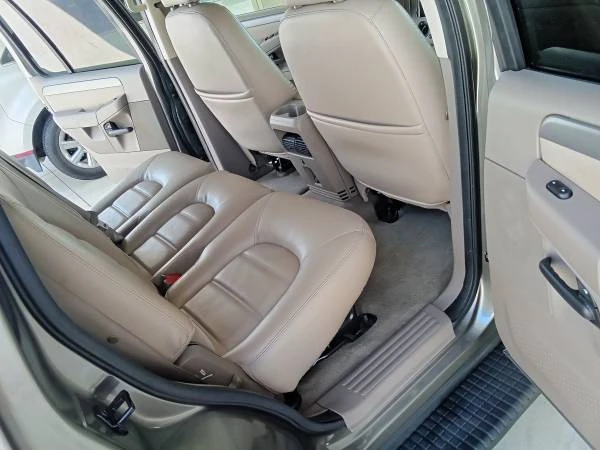 2004 Ford Explorer 3rd Gen - Image 11 of 13