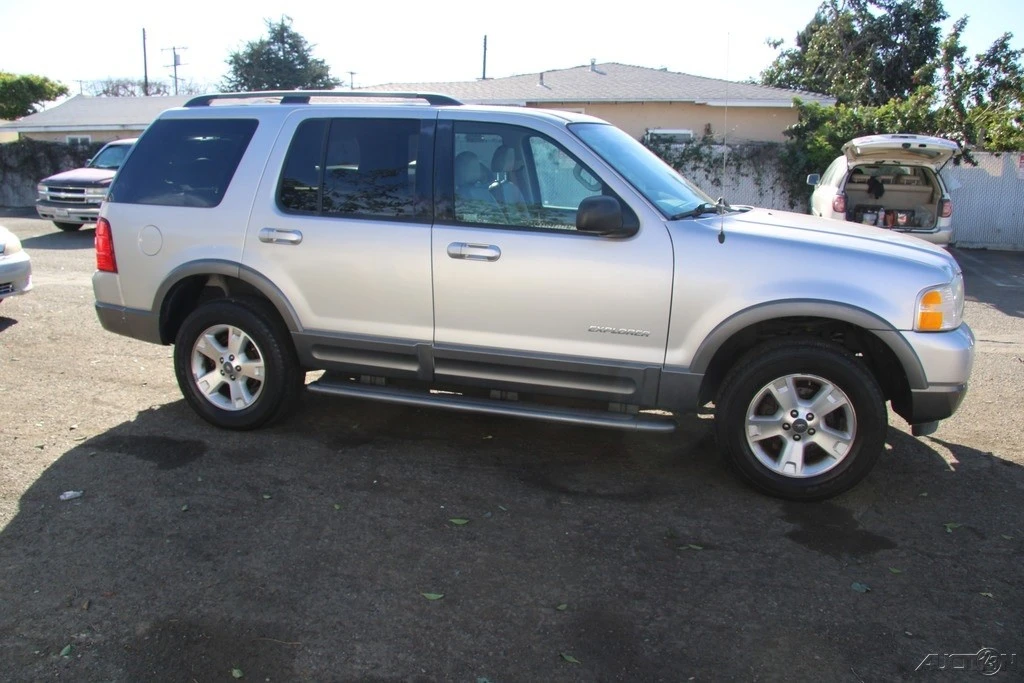 2004 Ford Explorer 3rd Gen - Image 7 of 21